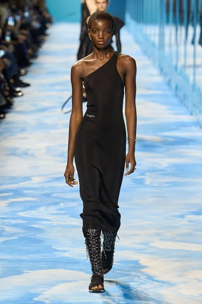 Look 7